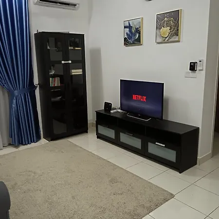 Alanis Suites Klia By Cotton Cloud Sepang Room photo
